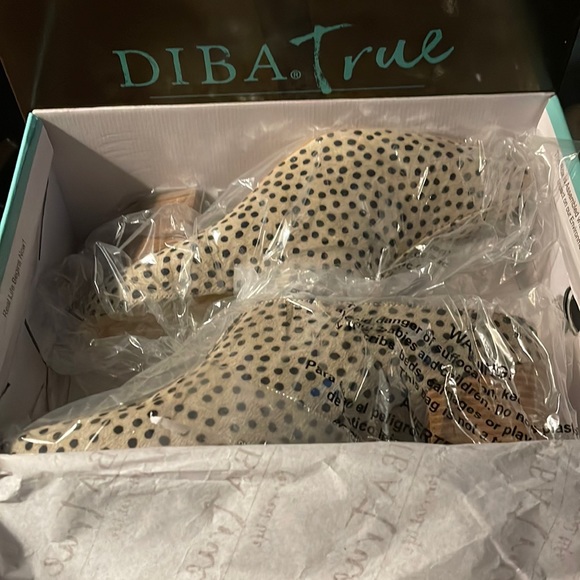 Diba True cow hair polka dot mules w/ wood wedge heel size 10 NEW IN BOX - Picture 2 of 12
